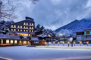 Hotel West of Canaan