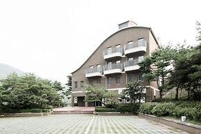 Hotel West of Canaan