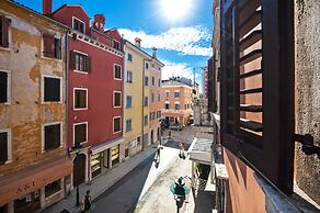 Nel Centro City Apartment