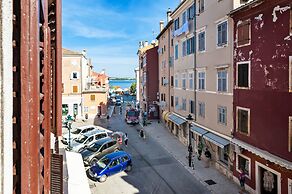 Nel Centro City Apartment