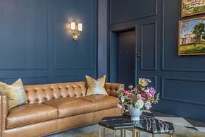 The Bee Hotel Danville