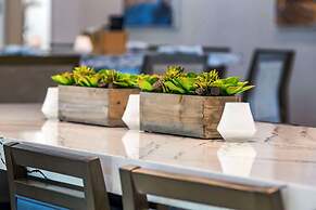 Cambria Hotel Orlando Airport