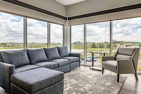 Cambria Hotel Orlando Airport