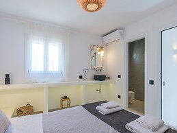 Mykonos Residence Villas & Suites