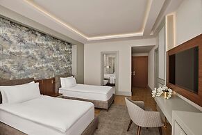 Concorde Tower Hotel