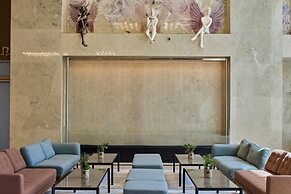Concorde Tower Hotel