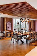 Concorde Tower & Casino & Convention & Spa