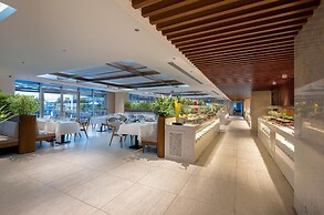 Concorde Tower & Casino & Convention & Spa