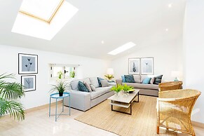 Genteel Home Marin Garcia IV