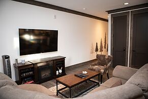 The Seasons 1818 2 Bedroom Condo by RedAwning