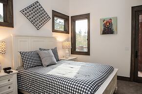 The Seasons 1818 2 Bedroom Condo by RedAwning