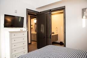 The Seasons 1818 2 Bedroom Condo by RedAwning