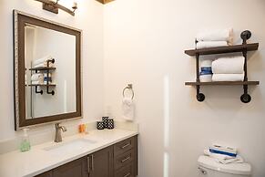 The Seasons 1818 2 Bedroom Condo by RedAwning