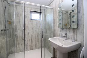 Hollicarrs - Stag Lodge