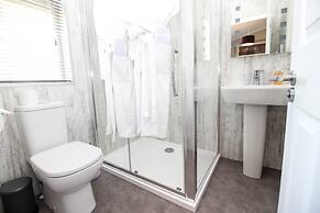 Hollicarrs - Stag Lodge