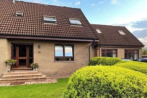1 Bed House - Central, Free Parking, Wifi