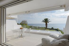 Luxurious Beachfront Villa Maira