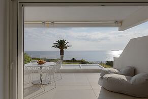 Luxurious Beachfront Villa Maira