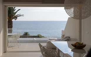 Luxurious Beachfront Villa Maira