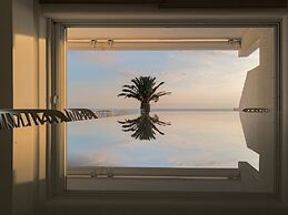 Luxurious Beachfront Villa Maira