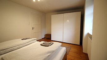 Ferienwohnung am Wasserschloss 1-3