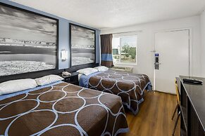 Super 8 by Wyndham Phoenix West