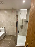 Waverley Inn Apartments