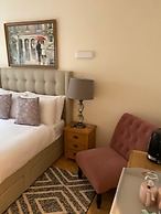 Waverley Inn Apartments