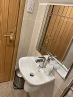 Waverley Inn Apartments