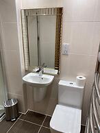 Waverley Inn Apartments