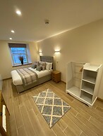 Waverley Inn Apartments