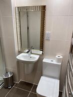 Waverley Inn Apartments
