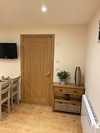 Waverley Inn Apartments