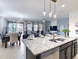 8043osc-solterra Resort