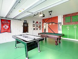 8043osc-solterra Resort