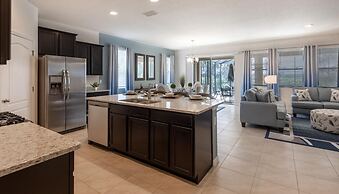 8032osc-solterra Resort