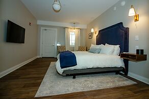 The Colonial Inn-Hillsborough