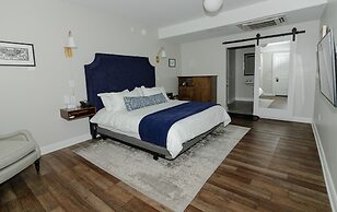 The Colonial Inn-Hillsborough