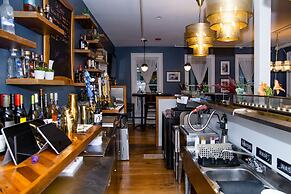 The Colonial Inn-Hillsborough