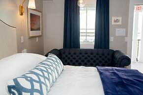 The Colonial Inn-Hillsborough