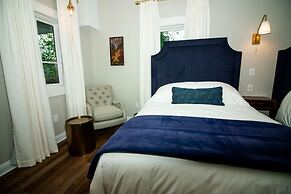 The Colonial Inn-Hillsborough