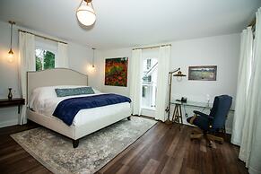 The Colonial Inn-Hillsborough