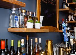 The Colonial Inn-Hillsborough