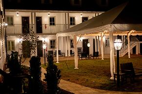The Colonial Inn-Hillsborough