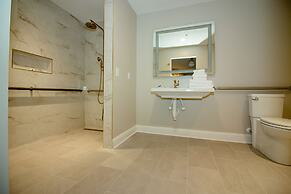 The Colonial Inn-Hillsborough