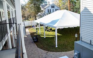 The Colonial Inn-Hillsborough