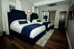 The Colonial Inn-Hillsborough