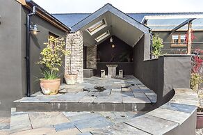 Foxglove - Luxurious Barn Conversion