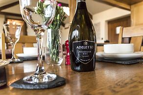 Foxglove - Luxurious Barn Conversion