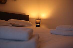 Silver City Apartments, Historic Apartment